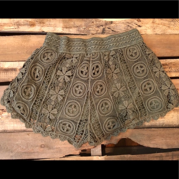 Lace Shorts - Picture 3 of 6